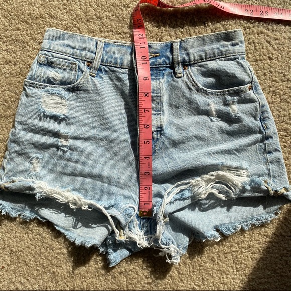 *SOLD* Pacsun High Waisted Shorts - Picture 4 of 5